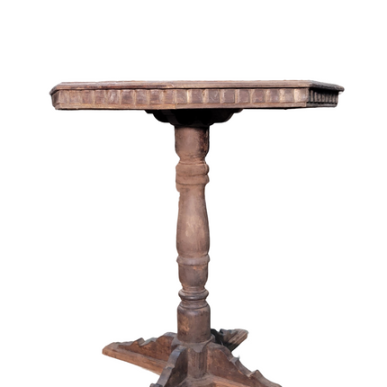 Colonial Table